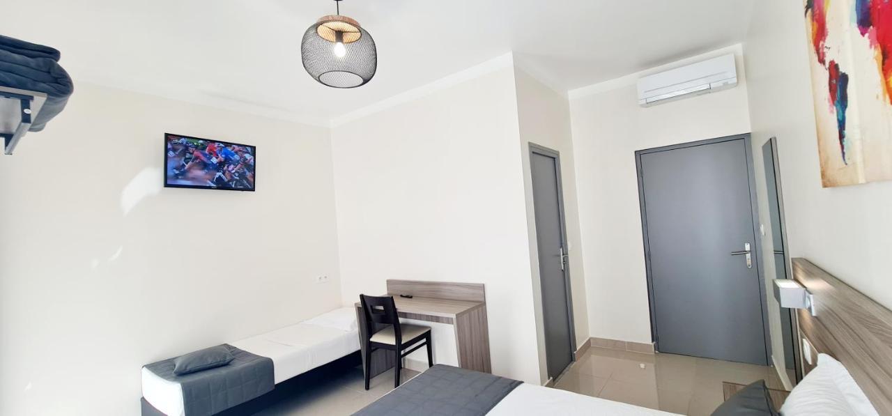 Esperance Hotel